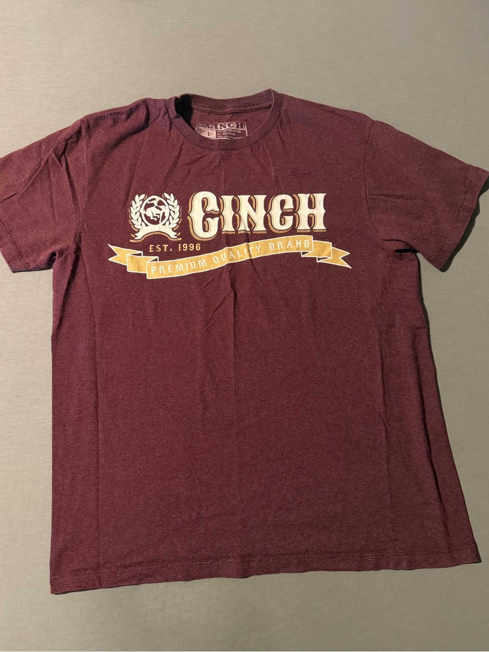 Men’s Maroon Cinch Short-Sleeve Tee